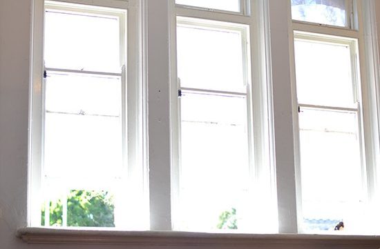 Protección solar en ventanas de un departamento o casa