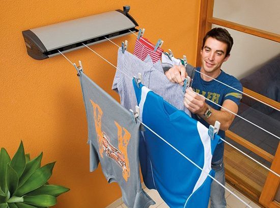 Secadoras de ropa en el balcón. Variedades, ventajas y desventajas.