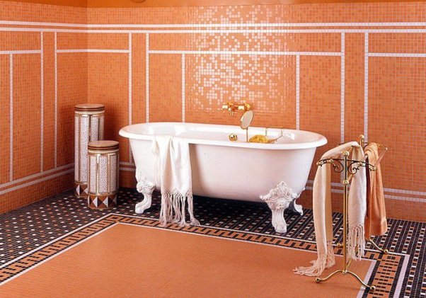 Mosaico En la decoración del baño
