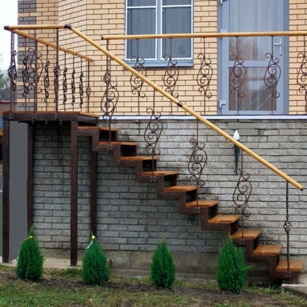 Escalera de Metal para el exterior de la casa