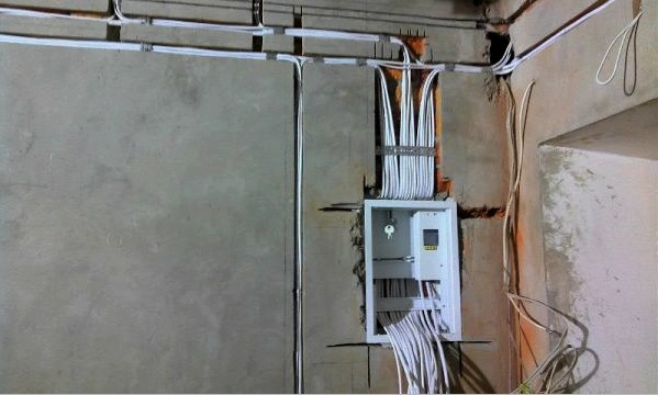 Electricidad en un edificio nuevo