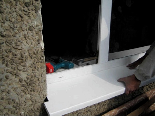 Cómo instalar el alféizar de la ventana