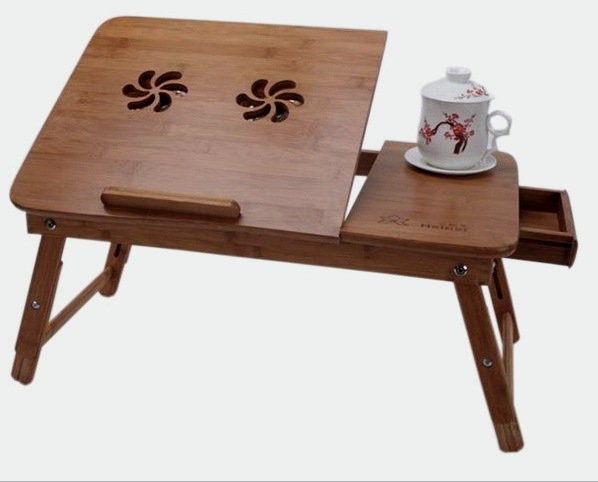 Mesa de madera para portátil