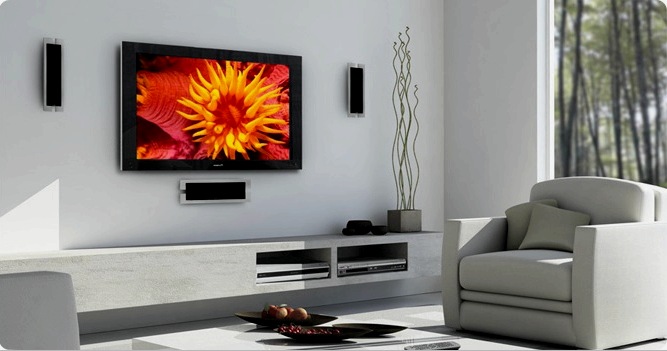 TV de pantalla de plasma en la pared
