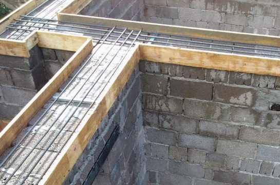 Casa de bloques de hormigón de arcilla expandida: construcción, pros y contras, cálculo y costo.