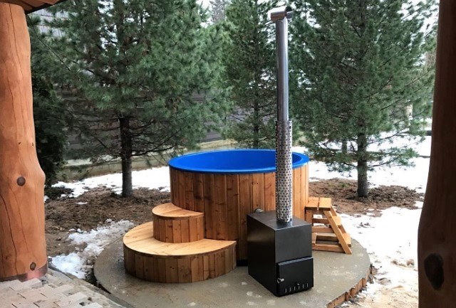 Bañera de hidromasaje climatizada: ¡tratamientos de agua al aire libre en cualquier época del año!