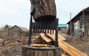 Cortadora de madera manual Greenween: un asistente simple y seguro para una casa de campo