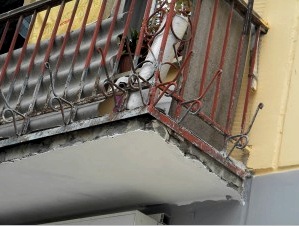Reparación de balcón de bricolaje (39 fotos): base, acristalamiento y aislamiento