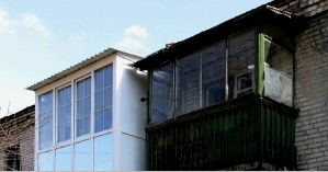 Reparación de un balcón en Jruschov (36 fotos): disposición del marco, instalación de ventanas de PVC, decoración exterior e interior, aislamiento