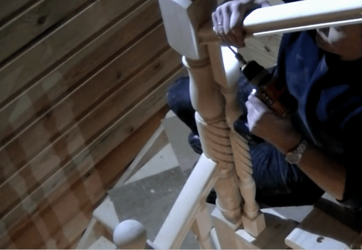 Escalera de madera con sus propias manos: una descripción paso a paso del trabajo de "a" a "z"
