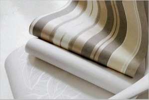 Cómo pegar papel tapiz en pintura (45 fotos): características de pegar en recubrimientos a base de aceite, agua y otros
