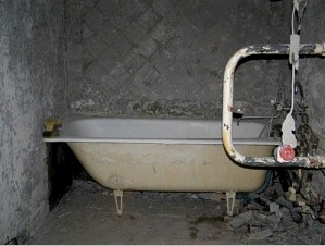Cómo hacer reparaciones en el baño (39 fotos): revestimiento de paredes, techos y pisos