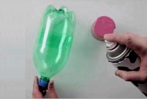 Manualidades a partir de botellas de plástico: 5 ideas interesantes que son fáciles de implementar con sus propias manos.