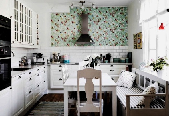 Sofás para la cocina: cómo elegir muebles tapizados cómodos y prácticos.