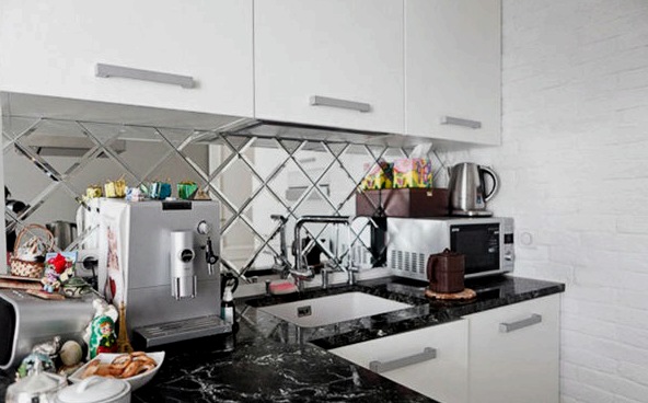 Criterios para adecuar un diseño de cocina de 7 m2 a las cómodas condiciones de su funcionamiento.