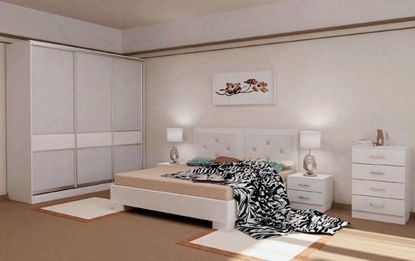 Dormitorio blanco brillante: más espacio y luz