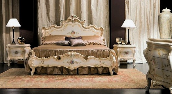 Dormitorios de lujo italianos: una descripción general de conjuntos de muebles y textiles