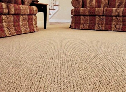 Cómo elegir alfombras para el dormitorio: una descripción general de opciones y recomendaciones
