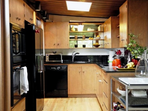 Cómo equipar una cocina pequeña de forma económica: ideas de diseño simples y económicas