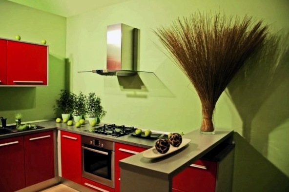 Cómo equipar una cocina pequeña de forma económica: ideas de diseño simples y económicas