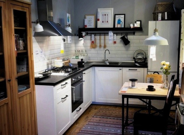 Cómo pensar en un diseño en una cocina pequeña con un diseño rectangular