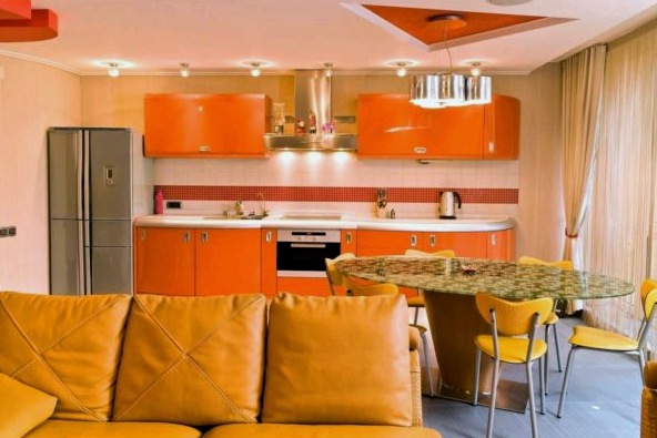 Cómo crear un interior de cocina naranja