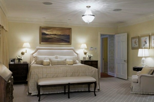 Apliques en el dormitorio: los criterios para elegir el equipo de iluminación adecuado.
