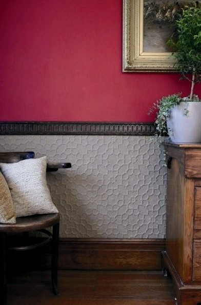 Papel tapiz combinado en el dormitorio: las reglas de elección y buen estilo en el diseño.