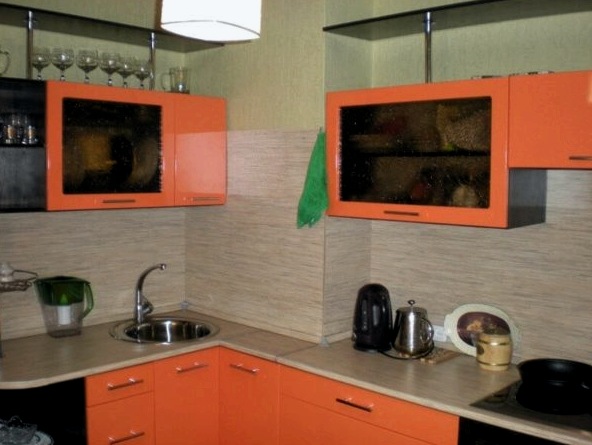 Cómo planificar correctamente una cocina con un conducto de ventilación.