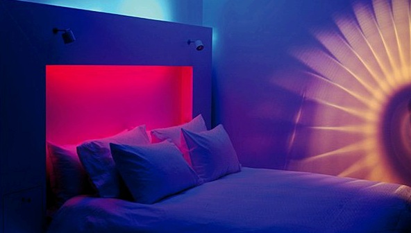Lámparas en el dormitorio: organización de la iluminación puntual.