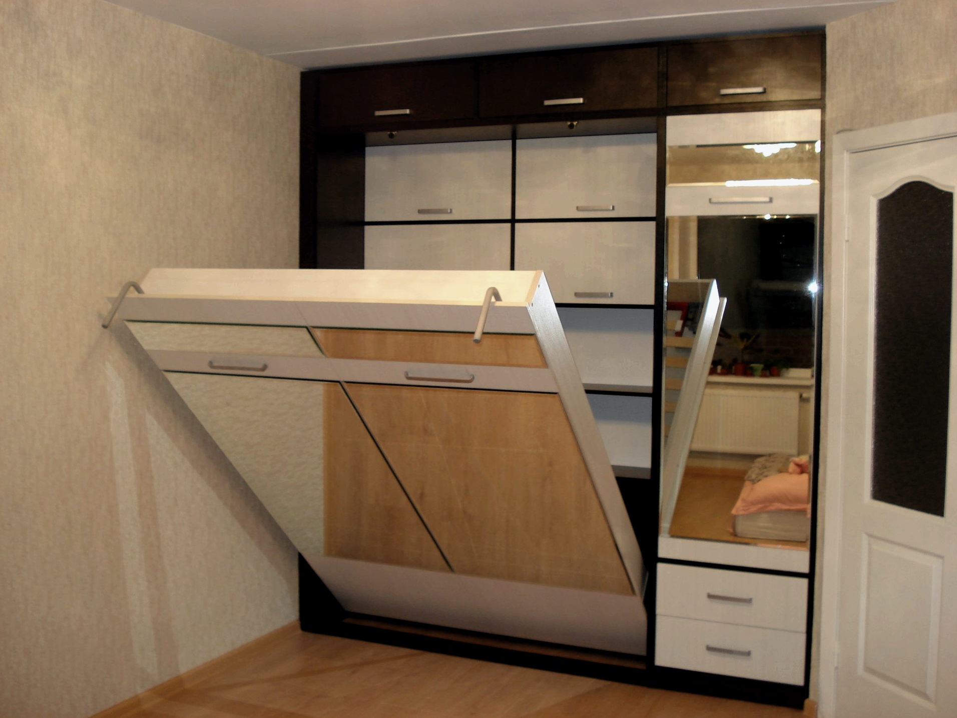 Dormitorio 9 metros cuadrados: secretos del autodesarrollo de un proyecto de diseño.