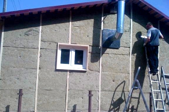 Cómo aislar una casa de marco desde el exterior