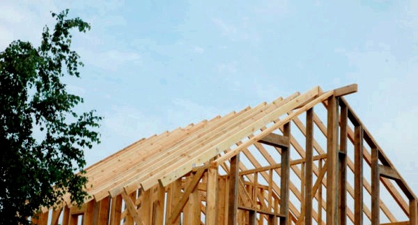 Construcción de un techo de mansarda de marco con sus propias manos