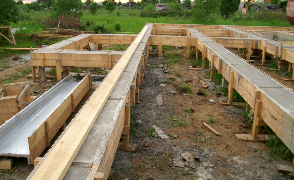 Construir una base para una casa de marco con sus propias manos