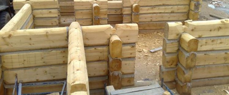 Características de las casas de troncos de marco