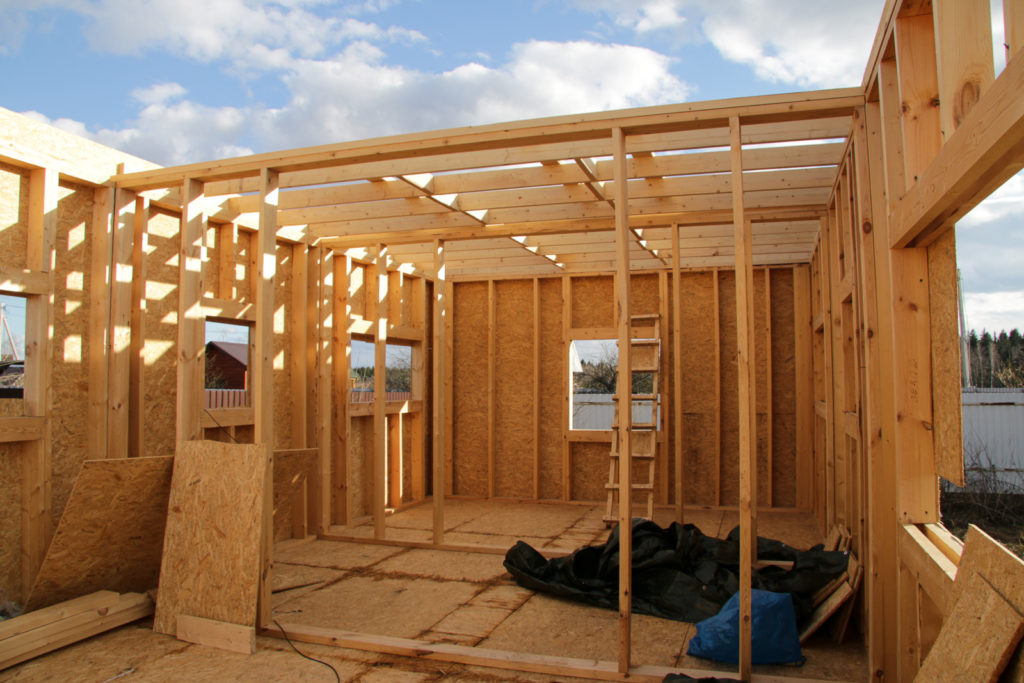 ¿Es necesario crear un espacio de ventilación en una casa de marco?