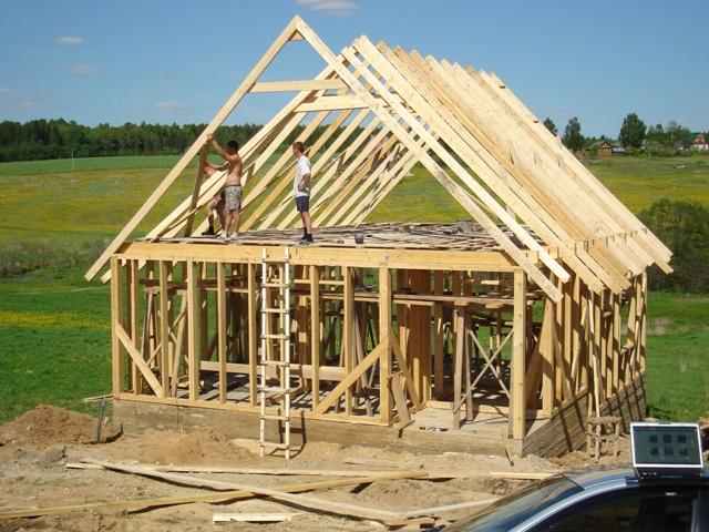Construcción de una casa de marco 9 por 9