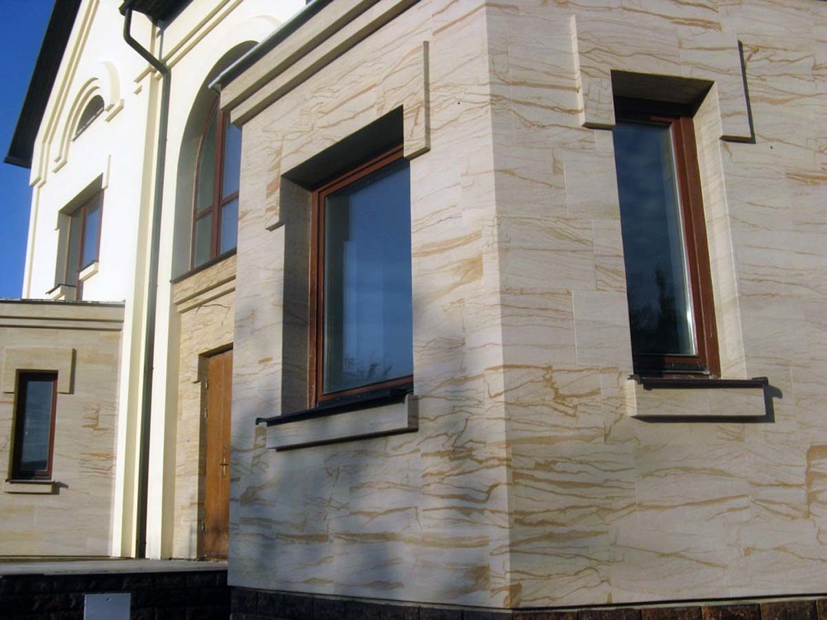 Opciones atractivas para la decoración exterior de casas a partir de paneles CIP