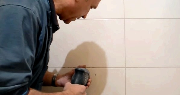 Cómo instalar el toallero calefactable con sus propias manos