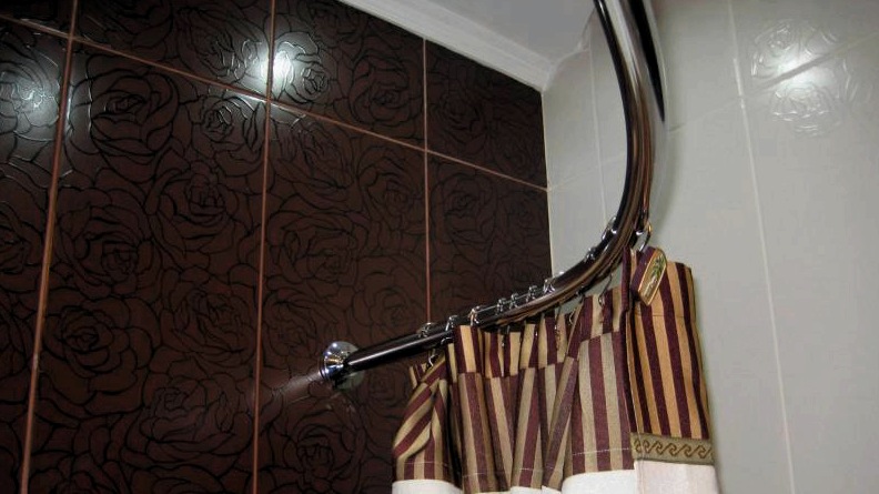 Consejos de montaje de barra de cortina de baño