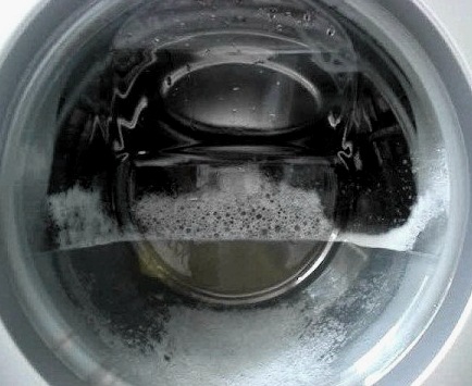 Qué hacer si la lavadora no drena el agua