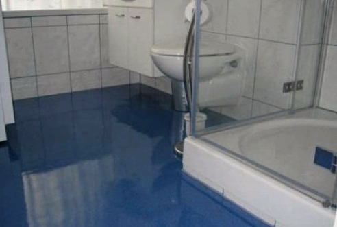 Criterios para elegir un piso autonivelante para un baño, varias ideas de diseño.