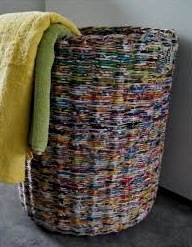 Cómo hacer una canasta de lavandería con pajitas de periódico, consejos de expertos
